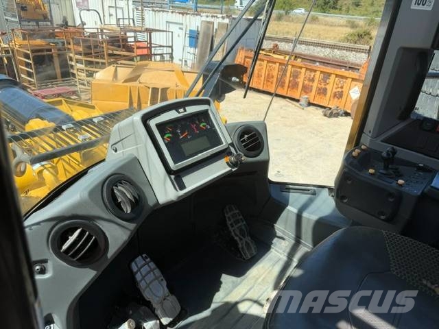 CAT 966 M Iekrāvēji uz riteņiem