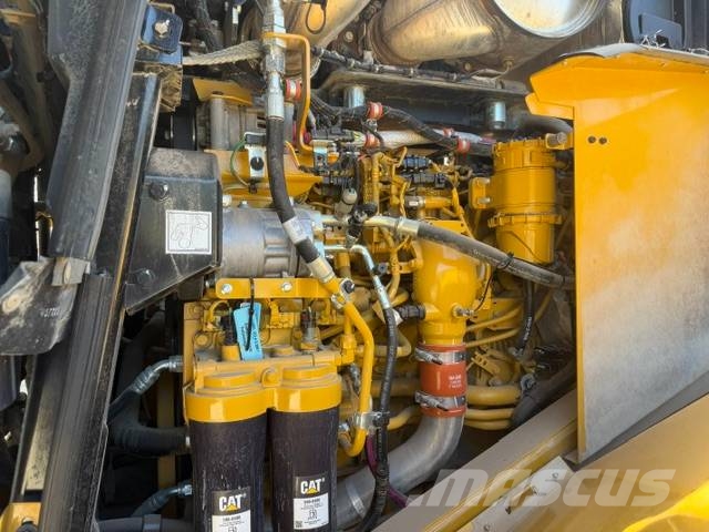 CAT 966 M Iekrāvēji uz riteņiem
