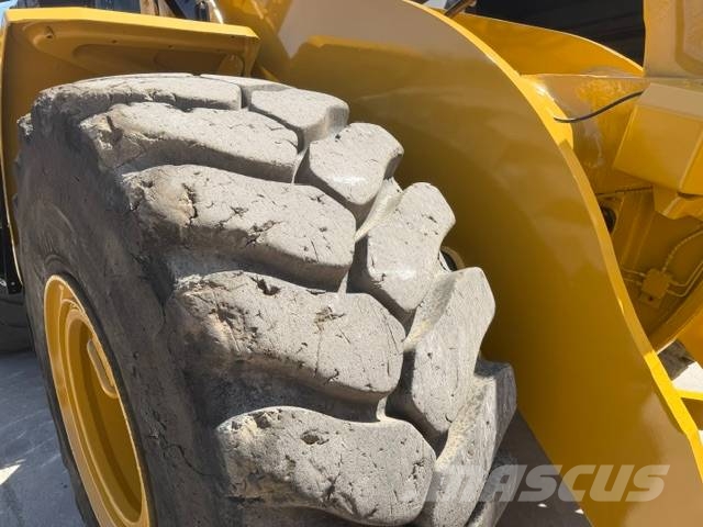 CAT 966 M Iekrāvēji uz riteņiem