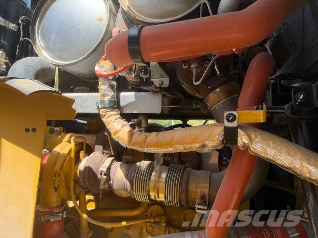 CAT 966 M Iekrāvēji uz riteņiem