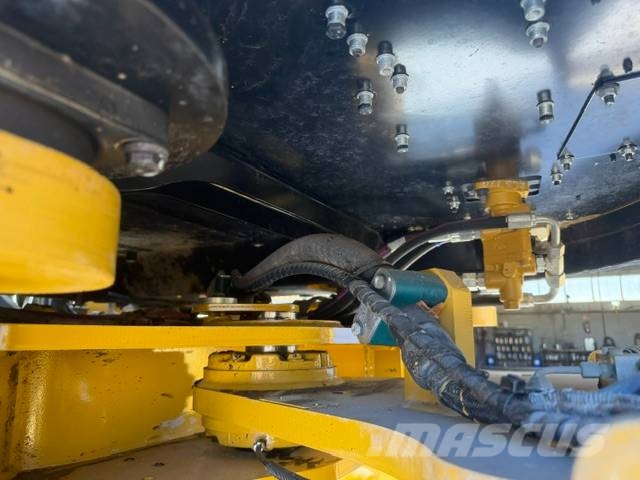 CAT 966 M Iekrāvēji uz riteņiem