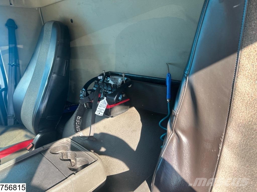 Volvo FMX 500 EURO 6, Retarder, Palfinger, Remote Pritschenwagen/Pritschenwagen mit Seitenklappe