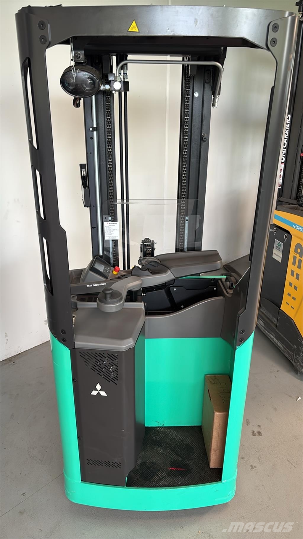 Mitsubishi SBR16N2 Stand-in stackers