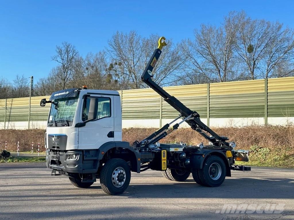 MAN TGM MAN TGM 18.320 4x4 Euro 6e Hyva 12-45 Hook lift trucks