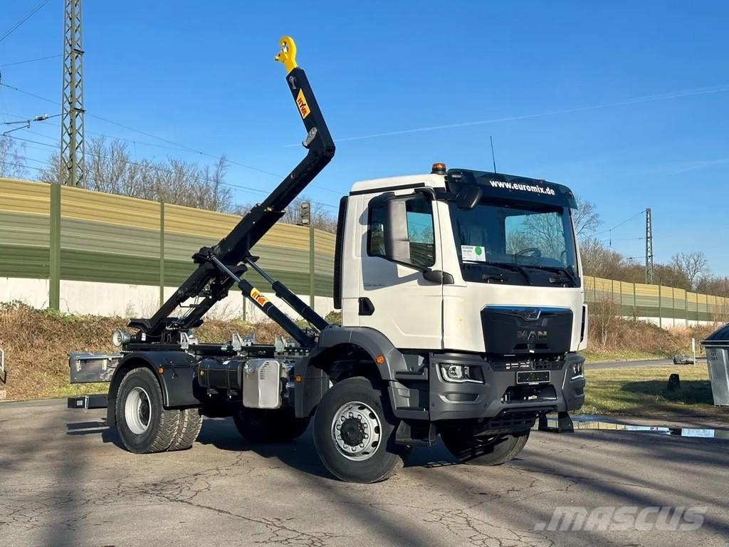 MAN TGM MAN TGM 18.320 4x4 Euro 6e Hyva 12-45 Hook lift trucks