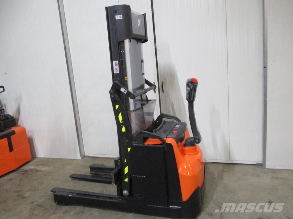 Toyota SWE120XR Electro-pallettrucks