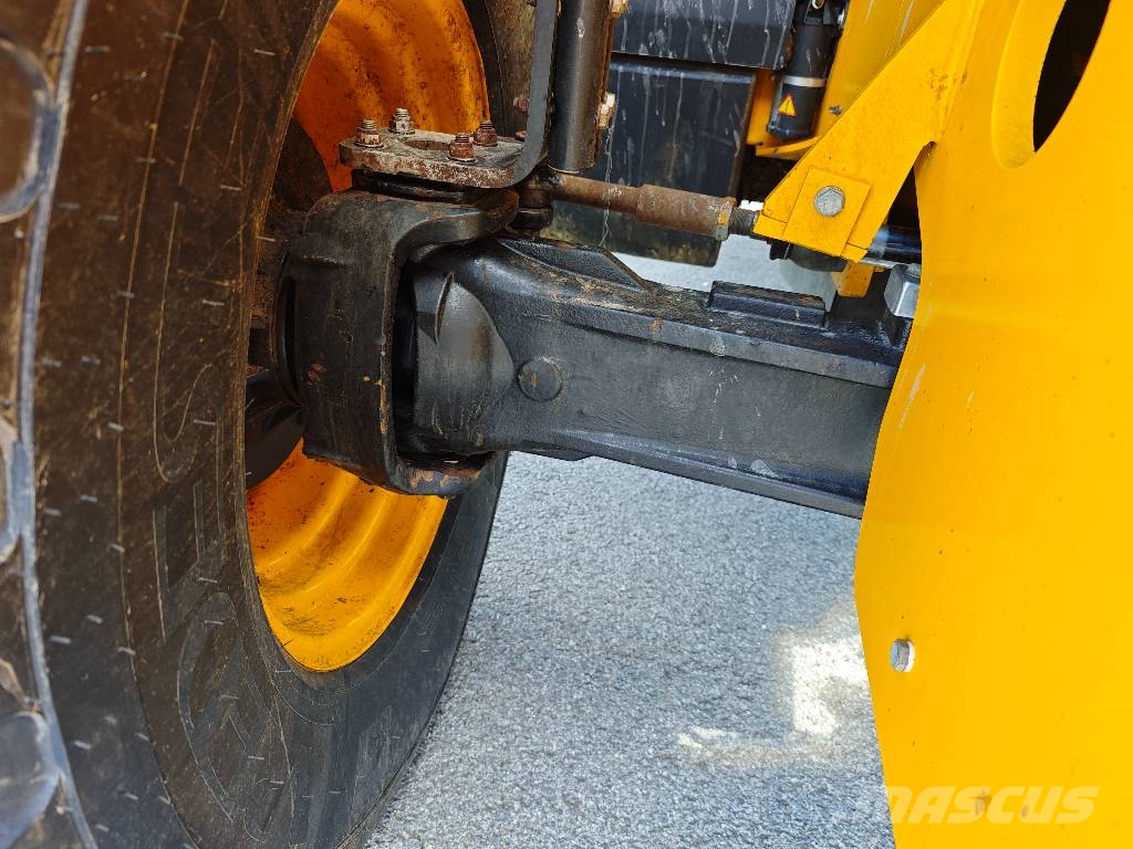 JCB 542-70 Agri Super Verreikers voor landbouw