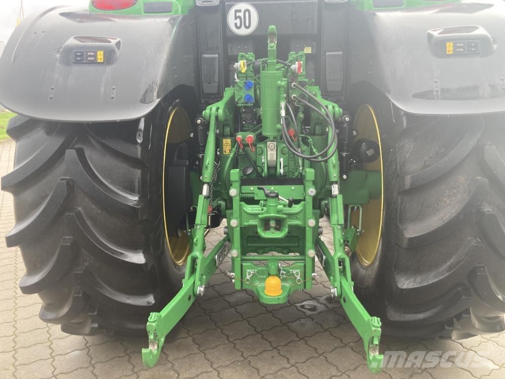 John Deere 6M240 Tractoren