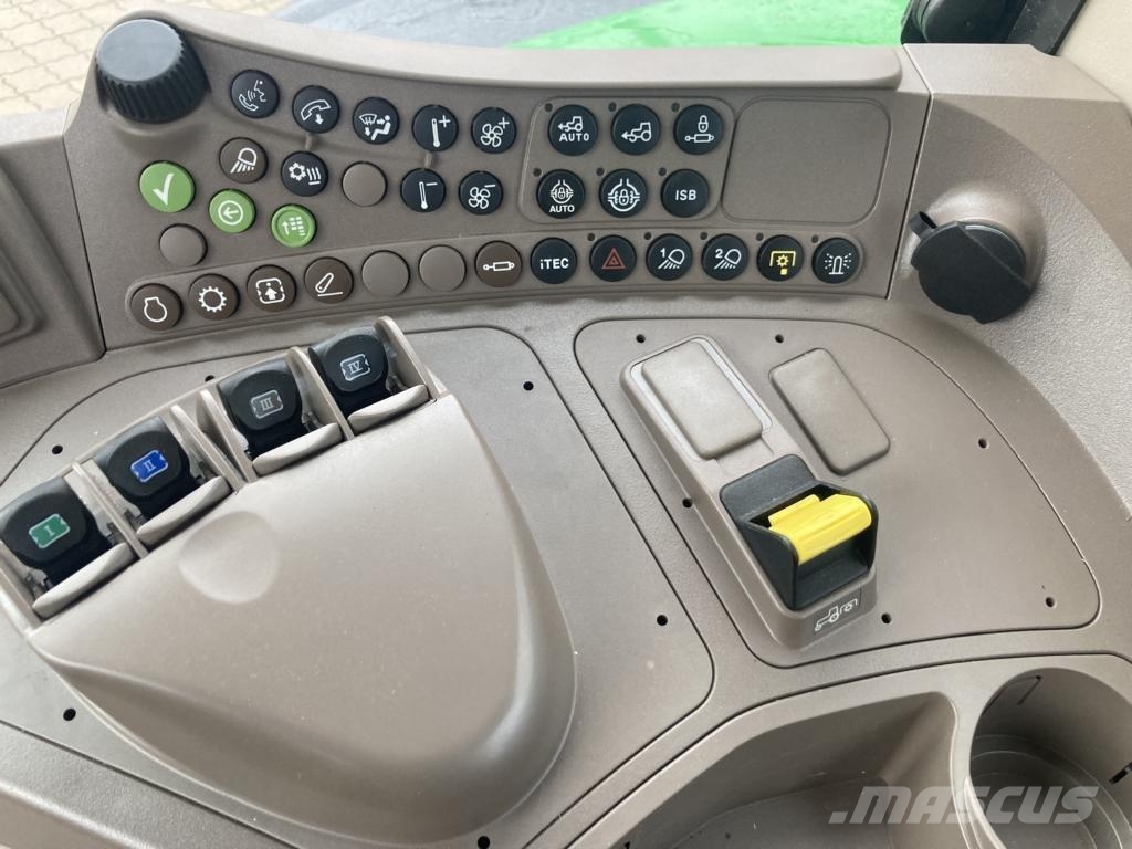 John Deere 6M240 Tractoren