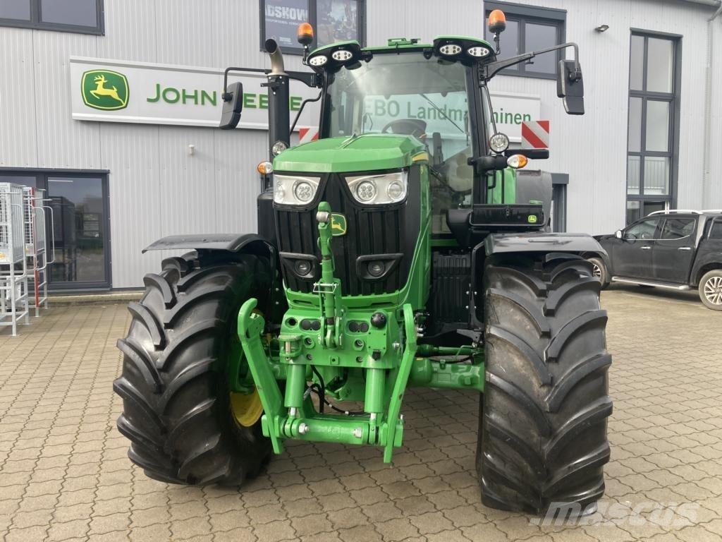 John Deere 6M240 Tractoren