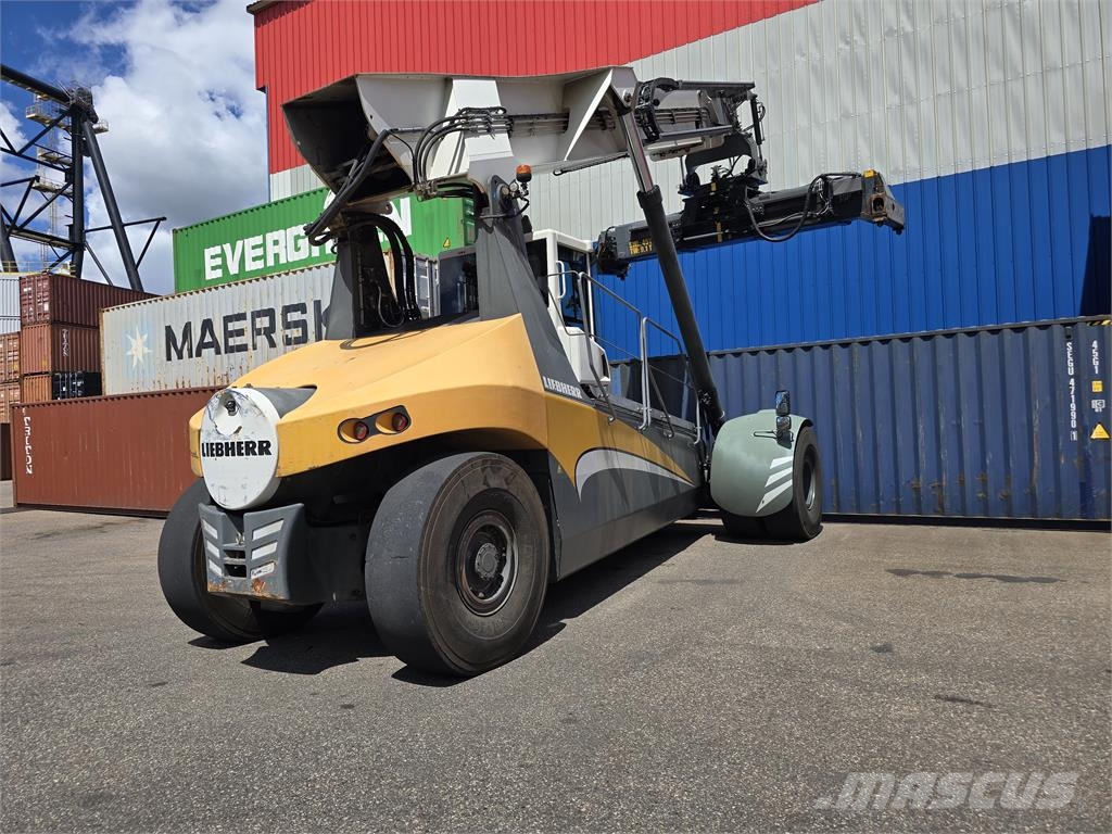 Liebherr LRS 545 رافعات حاويات