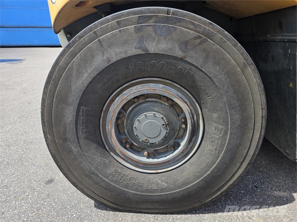 Liebherr LRS 545 رافعات حاويات