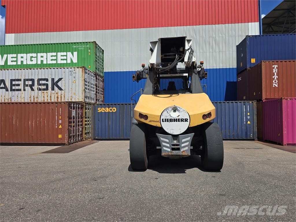 Liebherr LRS 545 رافعات حاويات