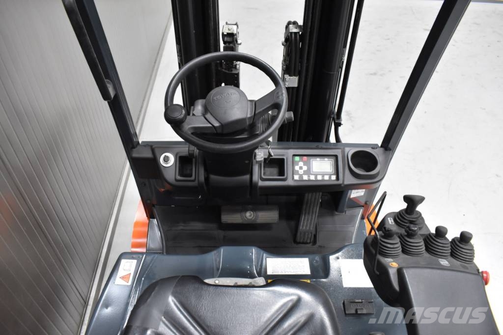 Toyota 8FBM20T Električni viljuškari