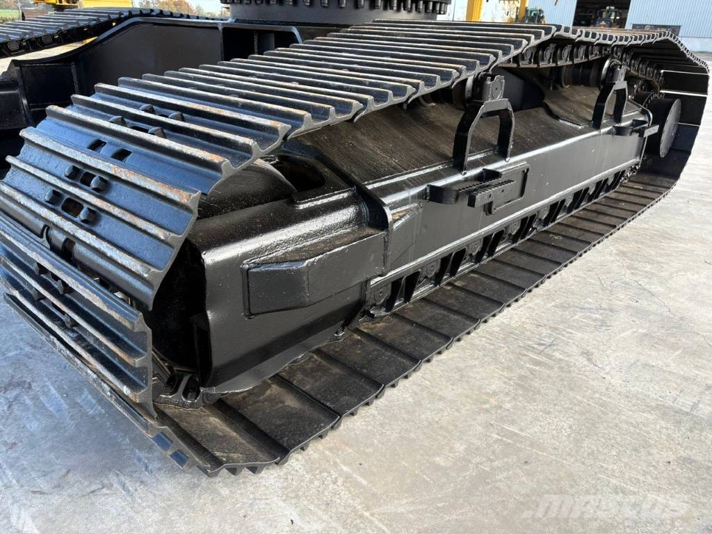 CAT 336F Long Reach Ekskavatori tālās sniedzamības darbiem
