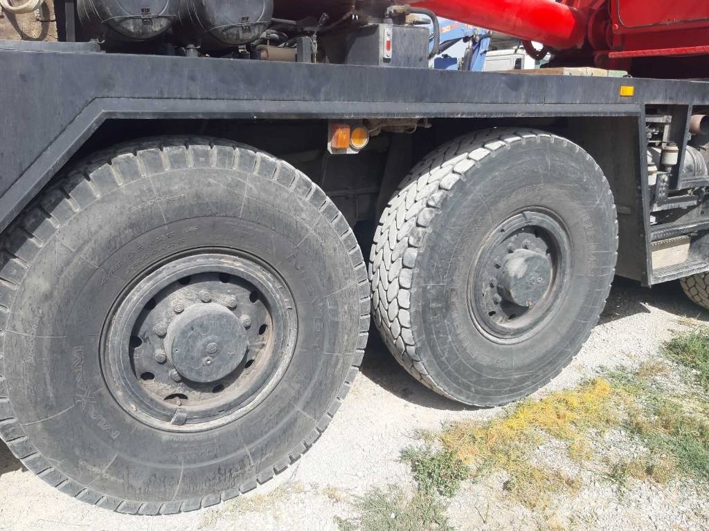Krupp KMK 4070 全路面起重機/吊車
