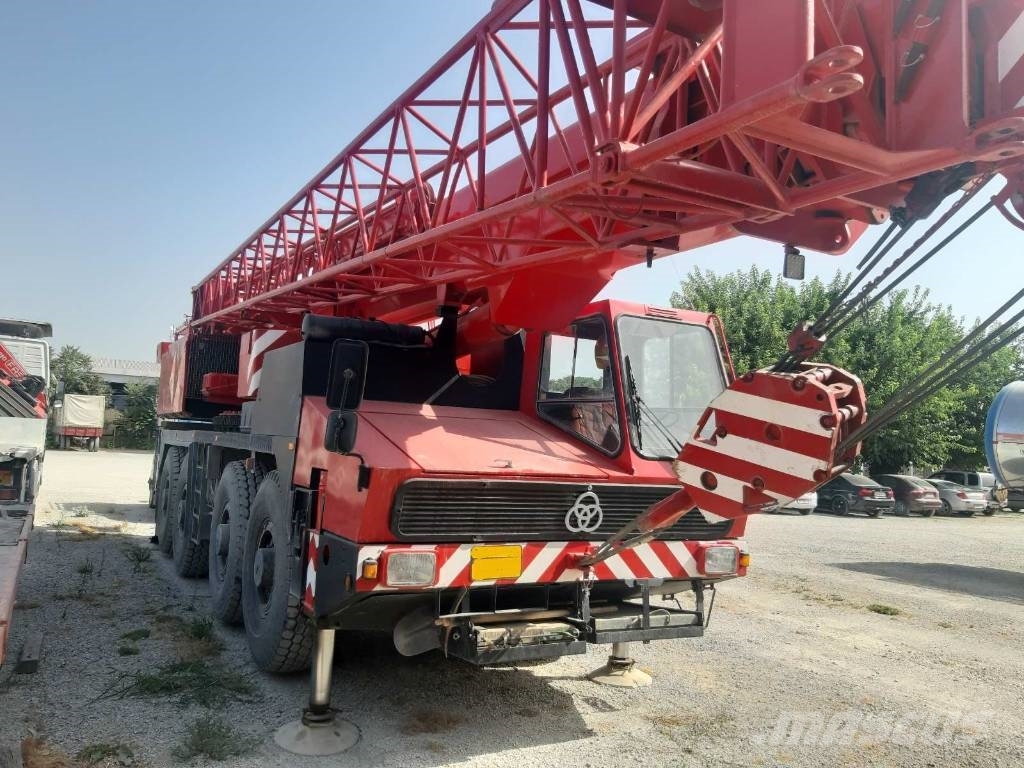 Krupp KMK 4070 全路面起重機/吊車