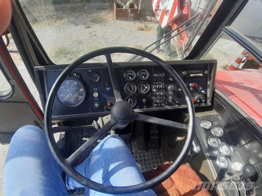 Krupp KMK 4070 全路面起重機/吊車