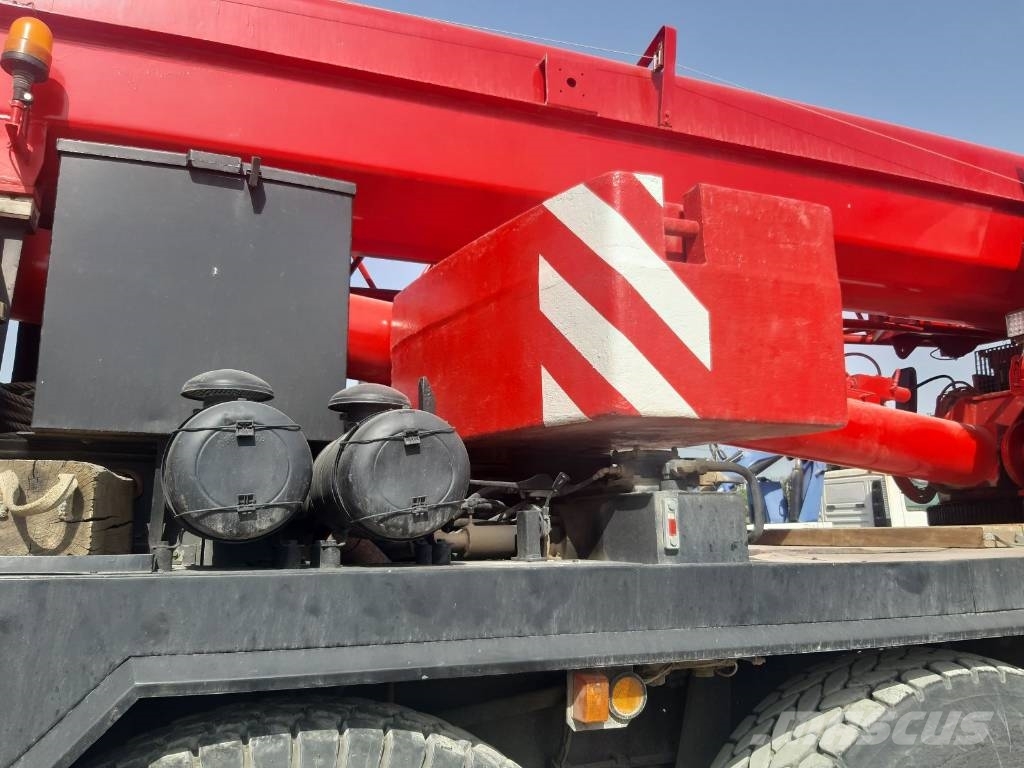 Krupp KMK 4070 全路面起重機/吊車