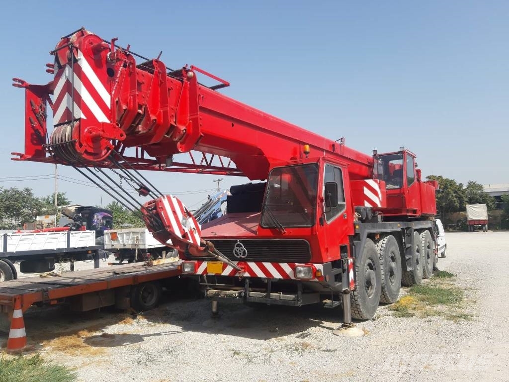 Krupp KMK 4070 全路面起重機/吊車