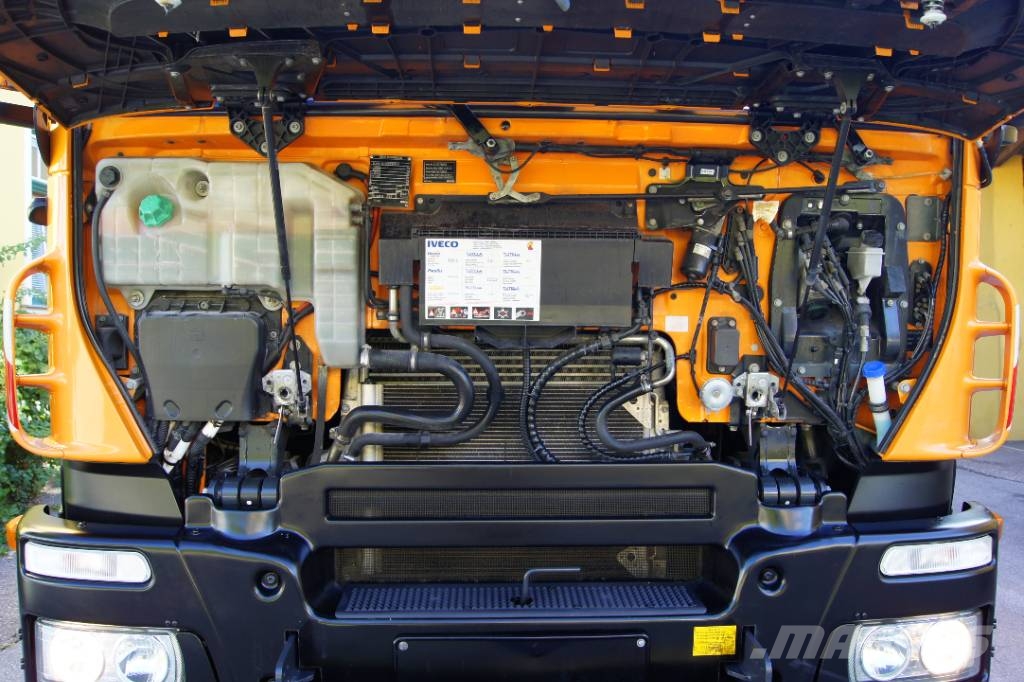 Iveco 190T33 TRAKKER 4x4/ MARREL/ HMF 835/ Winterdienst Kranwagen