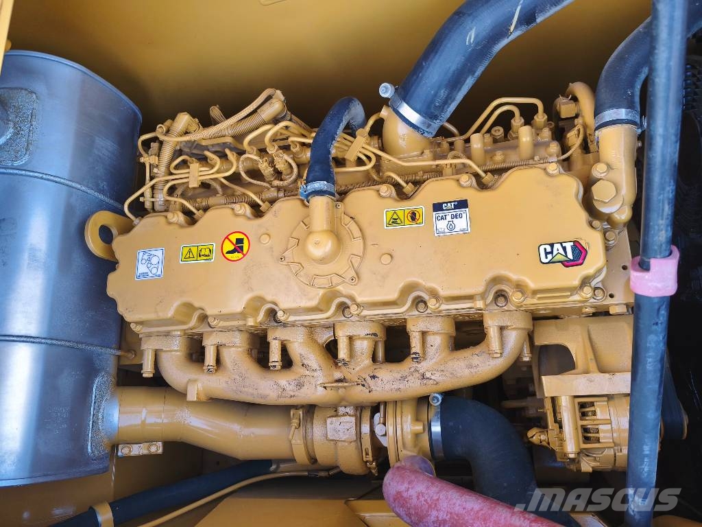 CAT 323 Гусеничні екскаватори