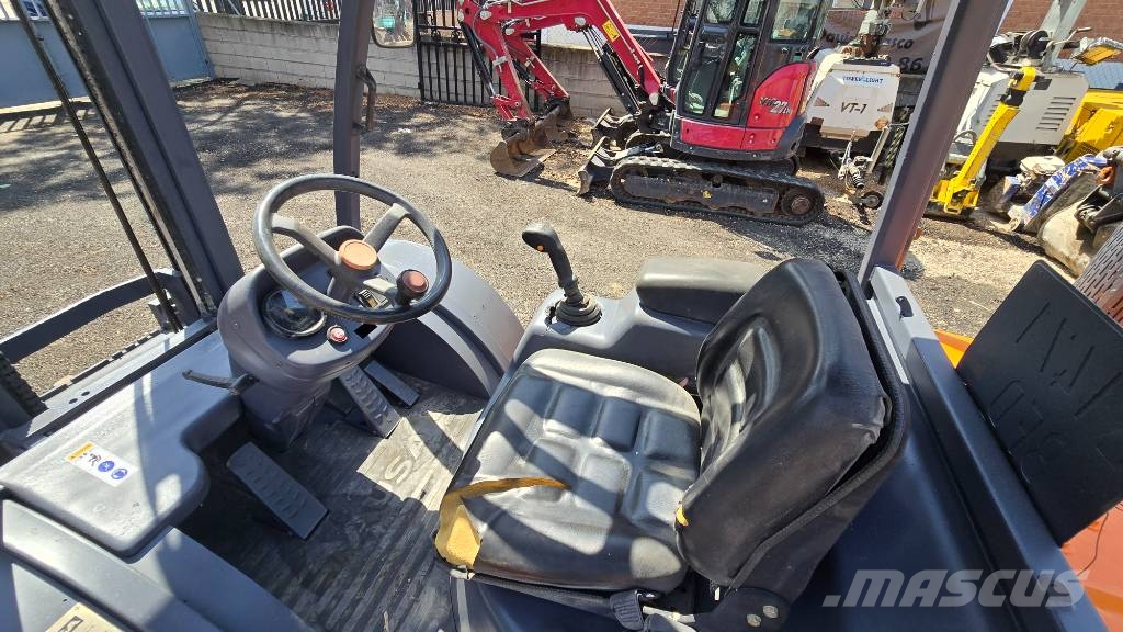 Ausa CH 200 X4 شاحنات الطرق الوعرة