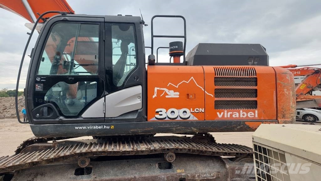 Hitachi ZX 300 LCN-7 Bageri guseničari