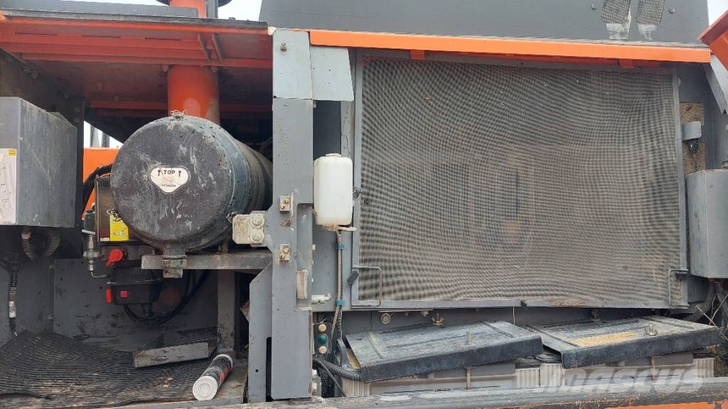Hitachi ZX 300 LCN-7 Bageri guseničari