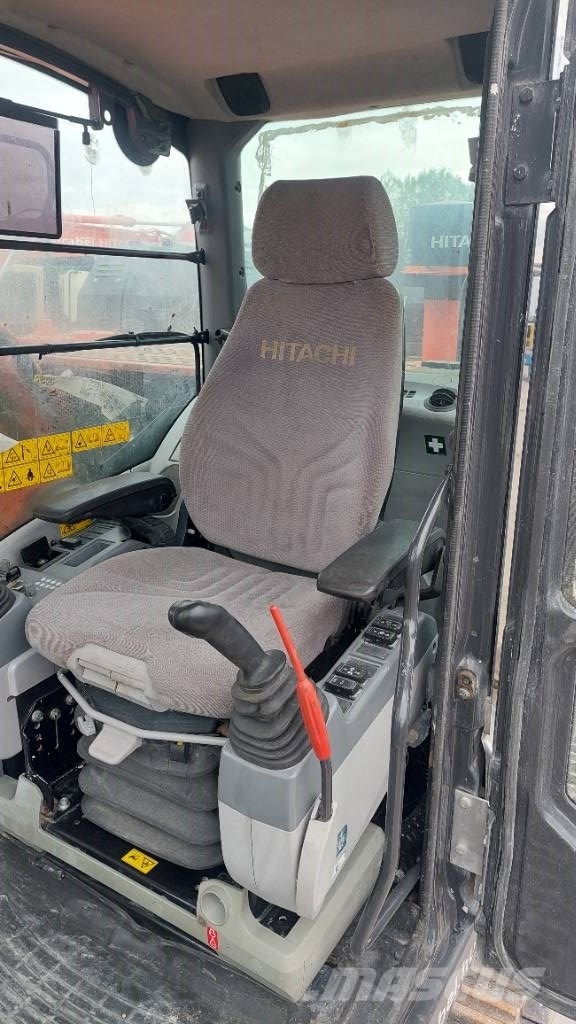 Hitachi ZX 300 LCN-7 Bageri guseničari