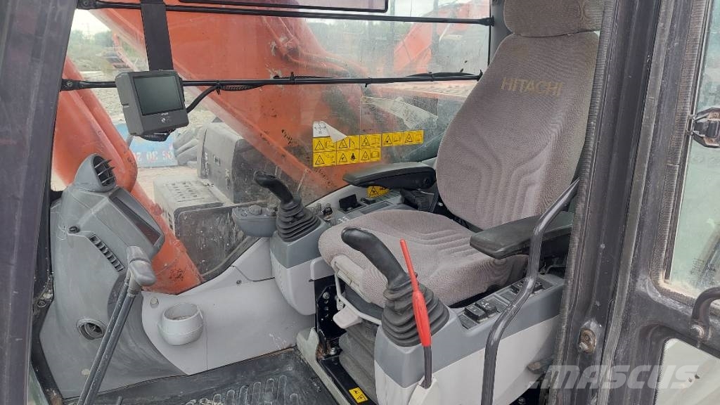 Hitachi ZX 300 LCN-7 Bageri guseničari