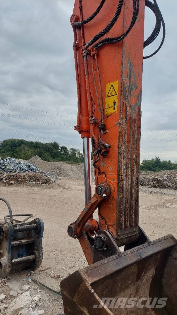 Hitachi ZX 300 LCN-7 Bageri guseničari