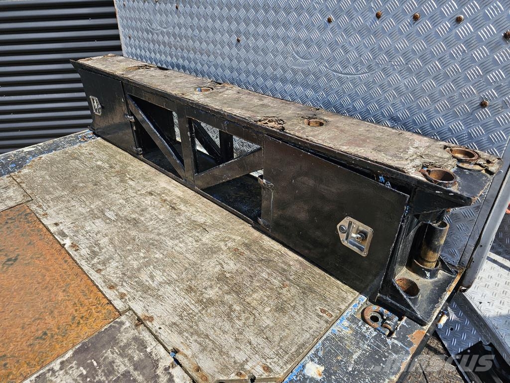 Meusburger MPG 3 / EXTENDABLE / LOW BED / 3 x STEERING AXLE Låg lastande semi trailer
