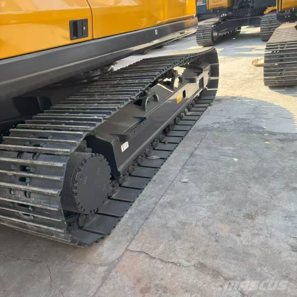XCMG XE 200 Bagri goseničarji