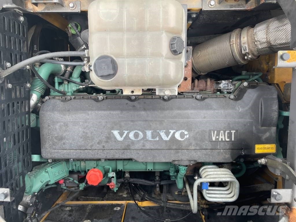 Volvo EC 480 E L Roomikekskavaatorid