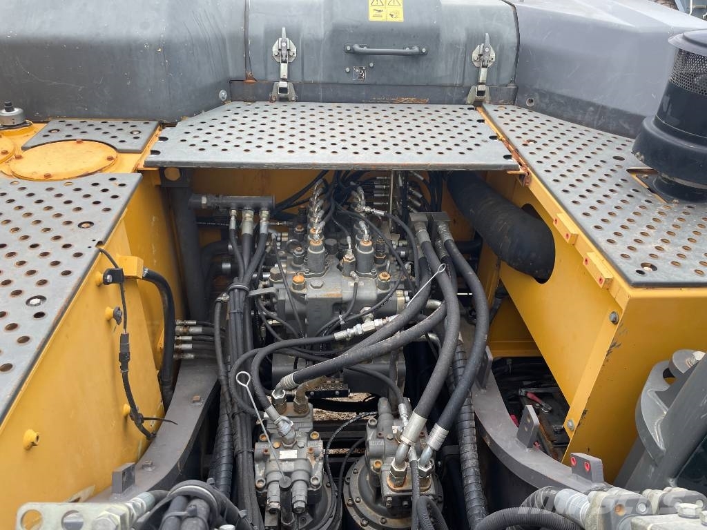 Volvo EC 480 E L Roomikekskavaatorid