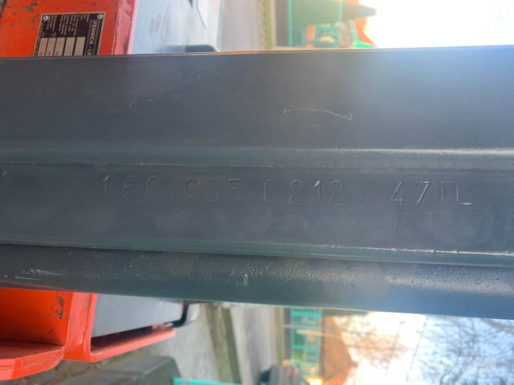 Linde L 20 V-2502 FOR EXPORT ONLY OB Apiladores eléctricos autopropulsados