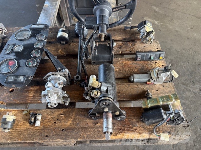 Terex TA 25 CAB PARTS Ohjaamo ja sisusta