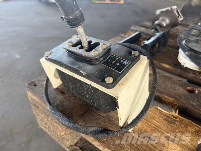 Terex TA 25 CAB PARTS Ohjaamo ja sisusta