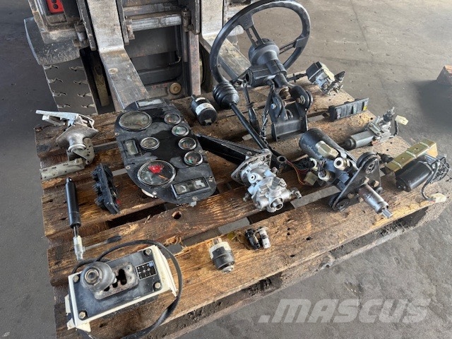 Terex TA 25 CAB PARTS Ohjaamo ja sisusta