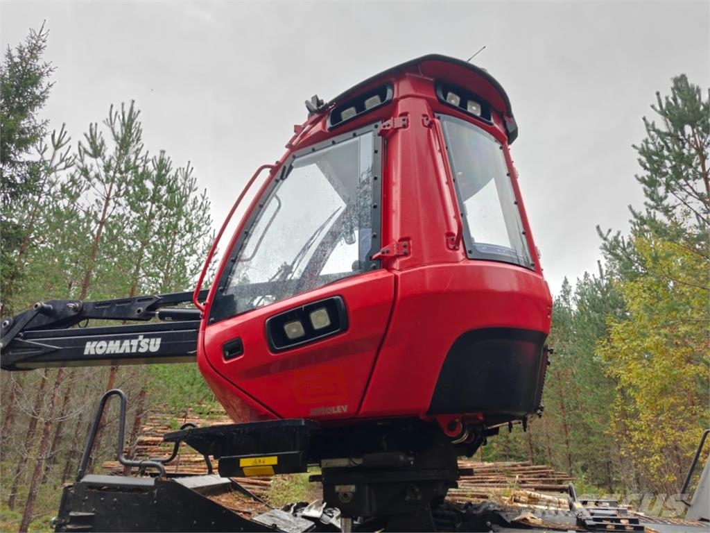 Komatsu XH 901 X6-6 Harvesteriai (miško kirtimo mašinos)