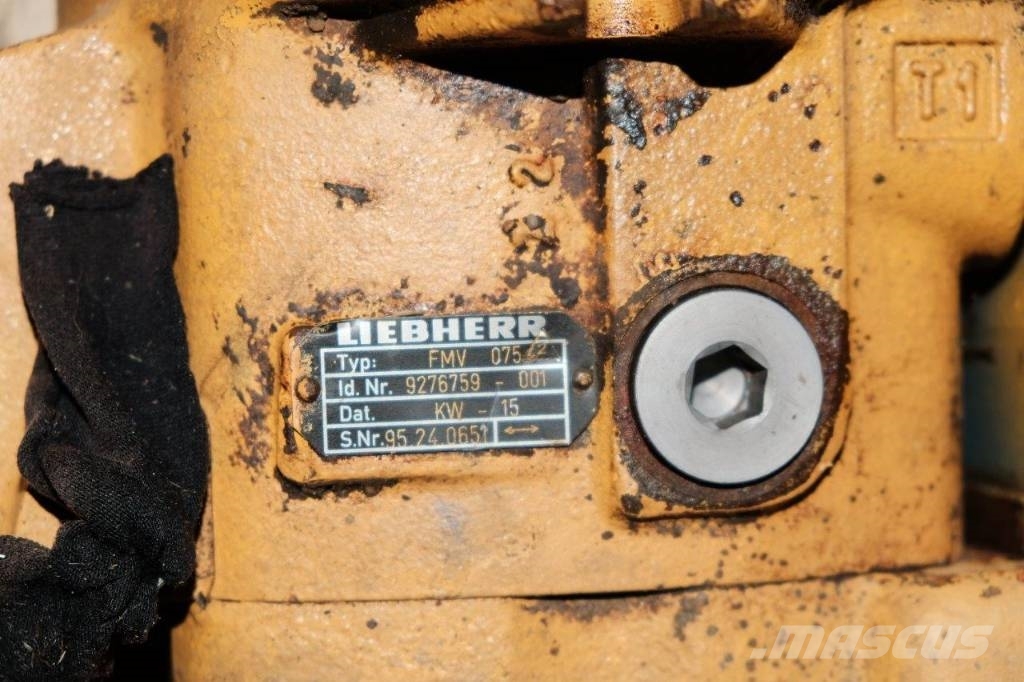 Liebherr 912 silnik jazdy Hidráulica
