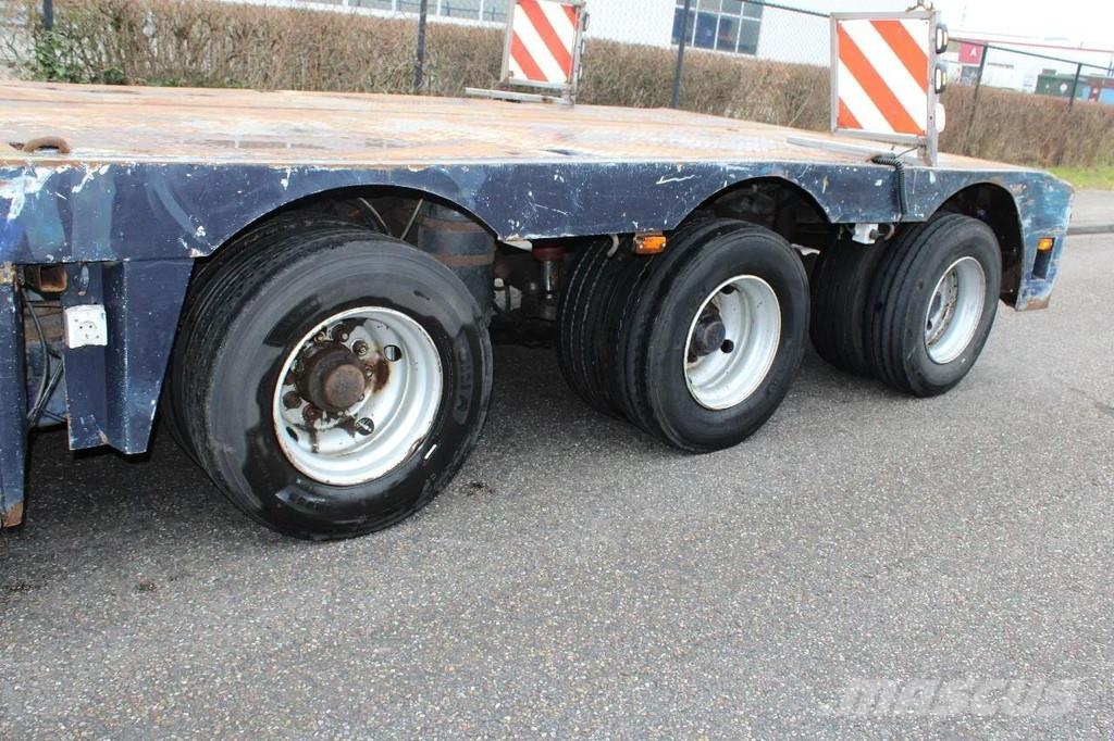 Nooteboom EURO 4803 + 3x SAF AXLE Autotransporter