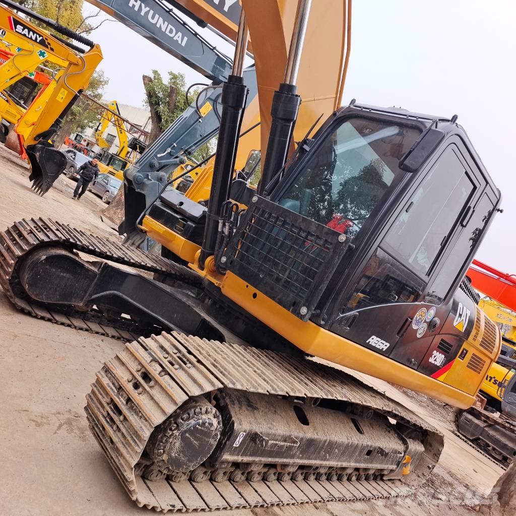 CAT 320 D2 - 28th Anniversary Promotion Price Vikšriniai ekskavatoriai