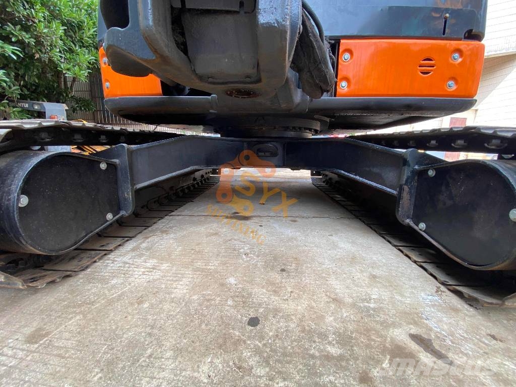 Hitachi ZX 65 U Mini bagri <7t