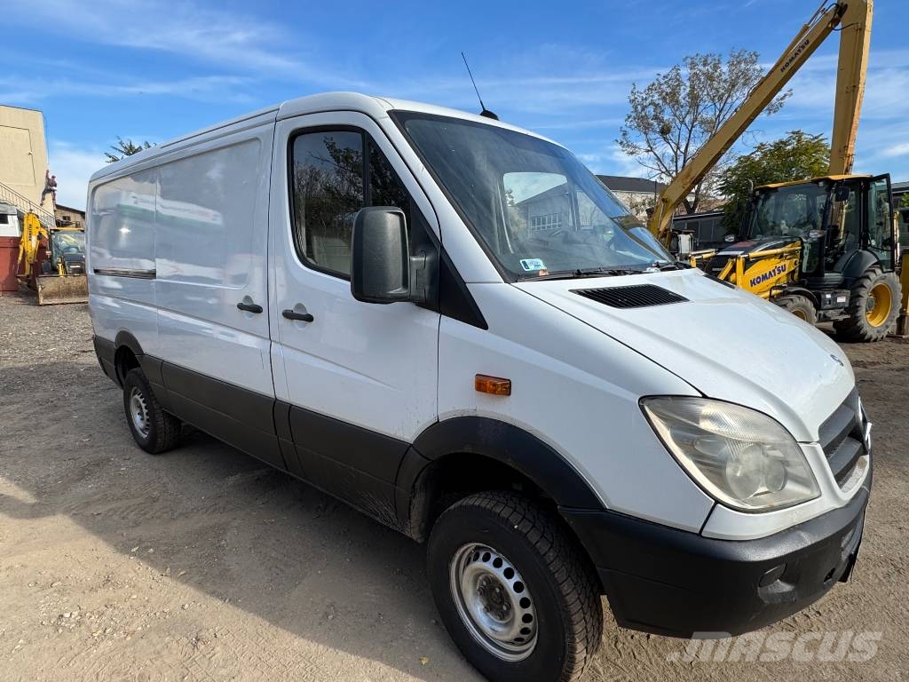 Mercedes-Benz Sprinter 313 Samochody dostawcze ze skrzynią zamkniętą