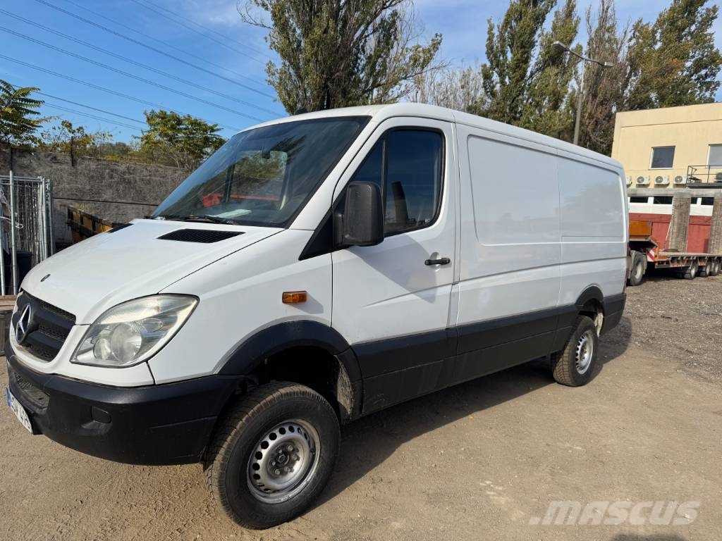 Mercedes-Benz Sprinter 313 Samochody dostawcze ze skrzynią zamkniętą