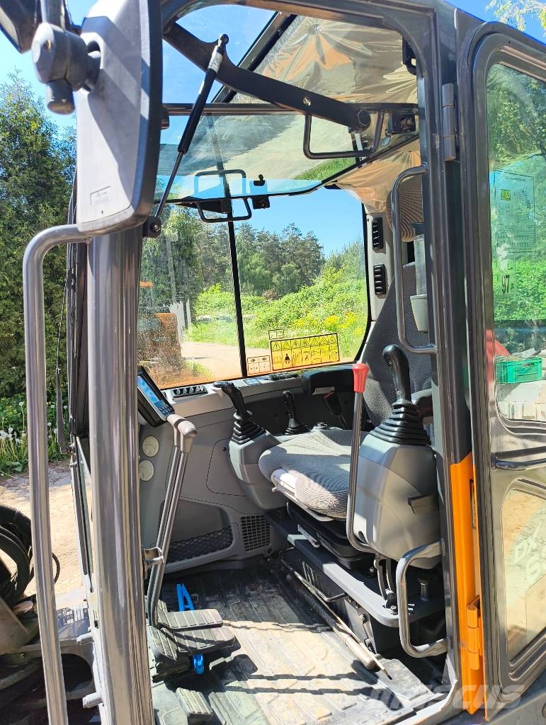Doosan DX 63-3 Escavatori cingolati