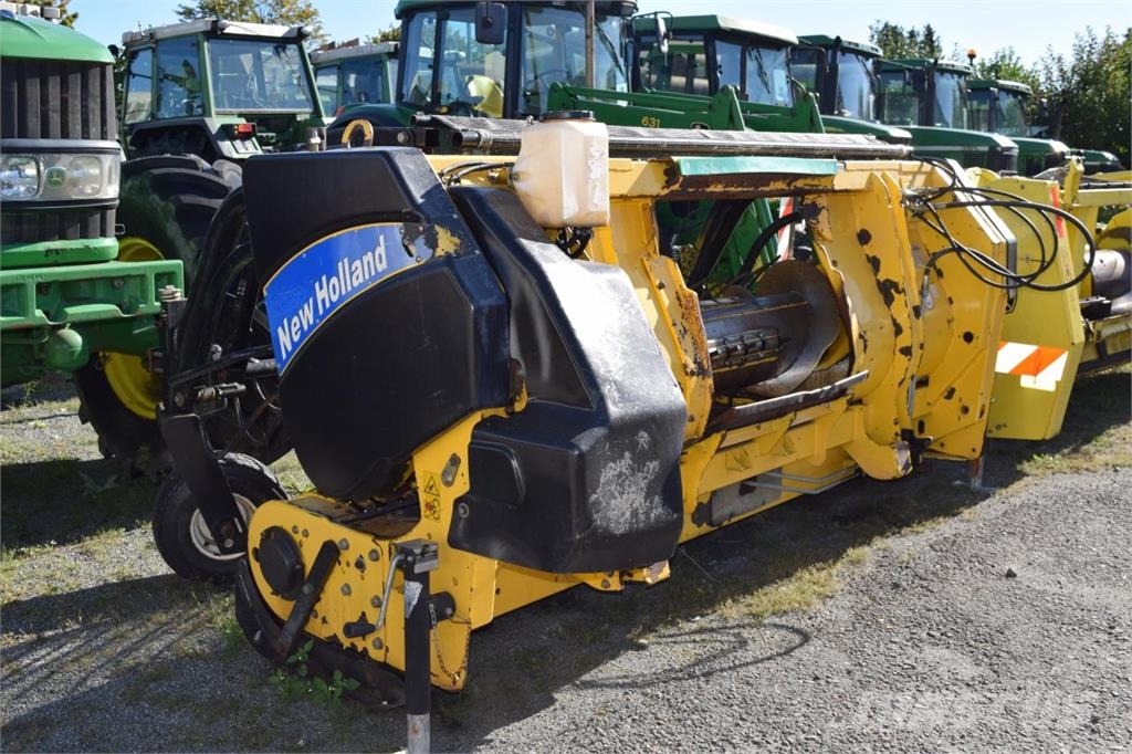 New Holland 273 *PickUp* Otros equipos para cosechadoras de forraje