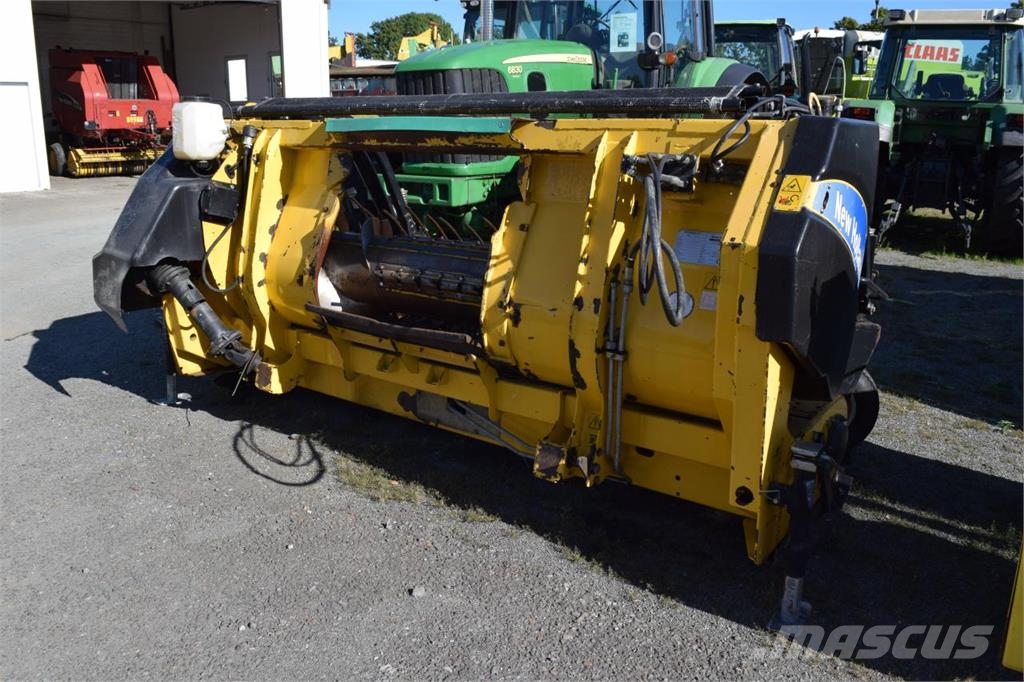 New Holland 273 *PickUp* Otros equipos para cosechadoras de forraje